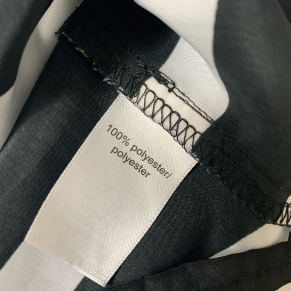 Maurices Sheer Black and White Geometric Blouse🔥 - Picture 5 of 6